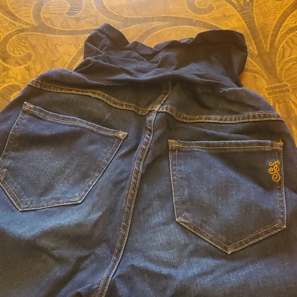 Maternity Jean - Picture 3 of 6